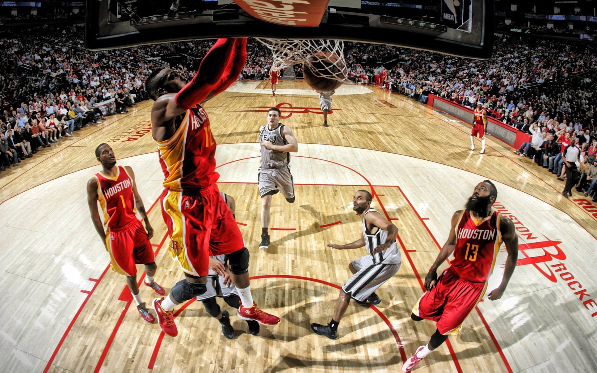 跨联赛奇闻，步行者加时队长鼓劲，雷霆备战足总杯，国王体检引媒体热议