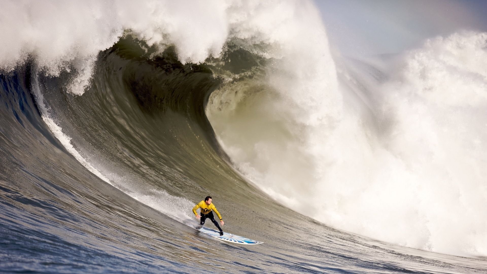 爱游戏官方-体坛晨报，蓉城伤情牵动西甲，公牛迎挑战，灰熊状态回暖